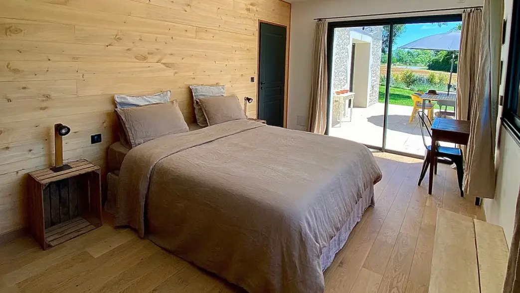 bb7ffa7f-4dfc-414f-9981-e0d5e4701a39