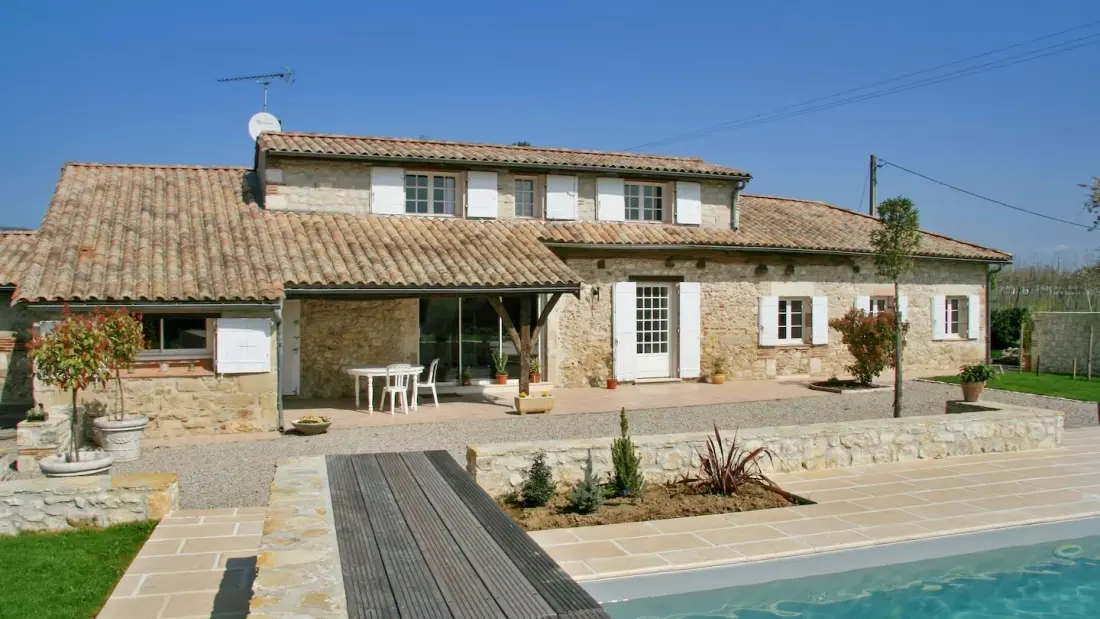 c1387e5e-1ced-43de-8278-9bc32898a635