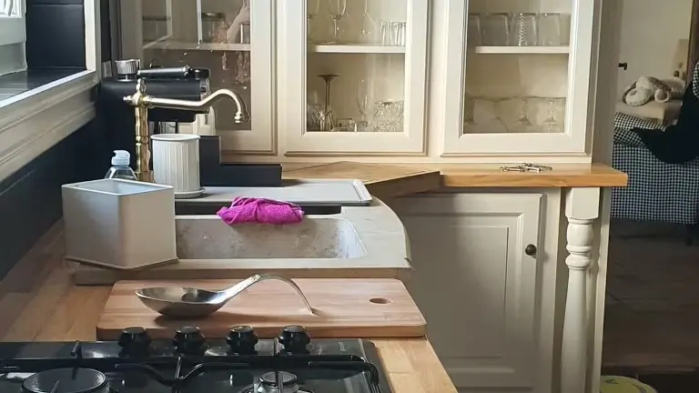 c9f18b4e-9ae3-4eec-a03e-8da9fe52a1b1