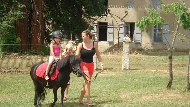 cclt_hpa_charmant_àcheval