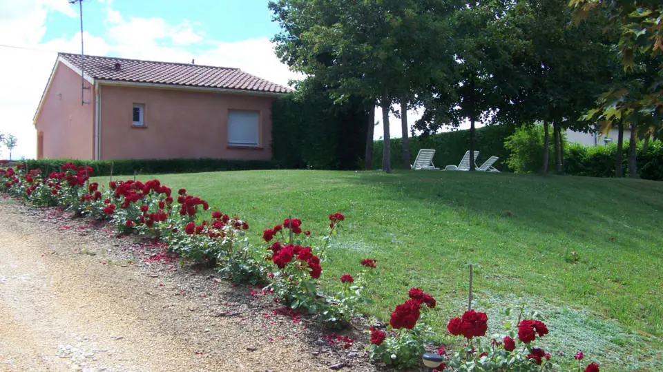 calb8240BeralGiteHAUT_W4_jpg