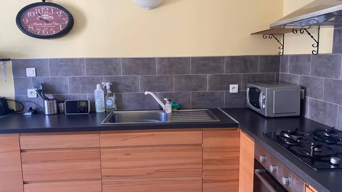 e7d78949-4135-4ebb-8ca7-b87f13874478