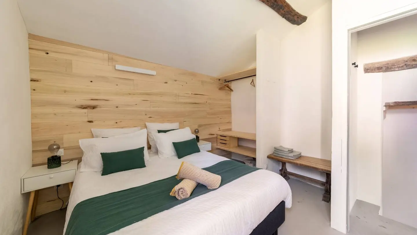 e6e0c0ad-9882-49f9-85cc-c014a71efd73