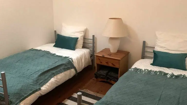 f15f8b80-feca-4968-8398-3700d32e08ed