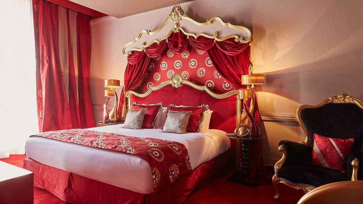 HOTAQU047V504HY4_StSylvestre_LeStelsia_chambre1