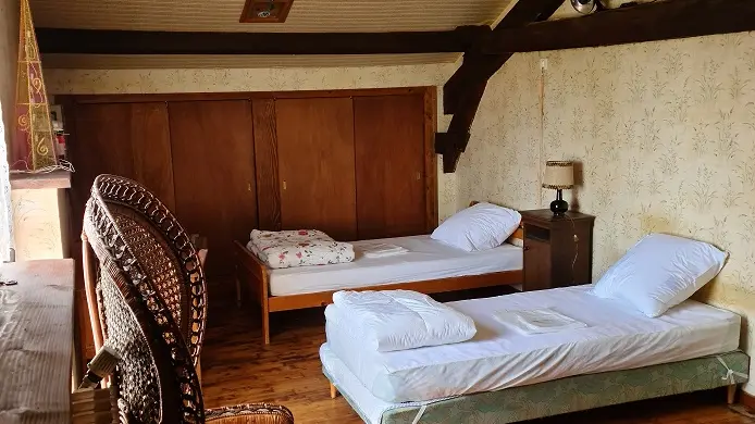 HLOAQU047V50J614_Montayral_Maison des Index_chambre4