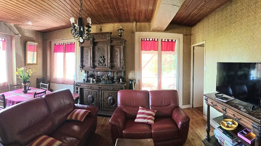 HLOAQU047V50J614_Montayral_Maison des Index_salon