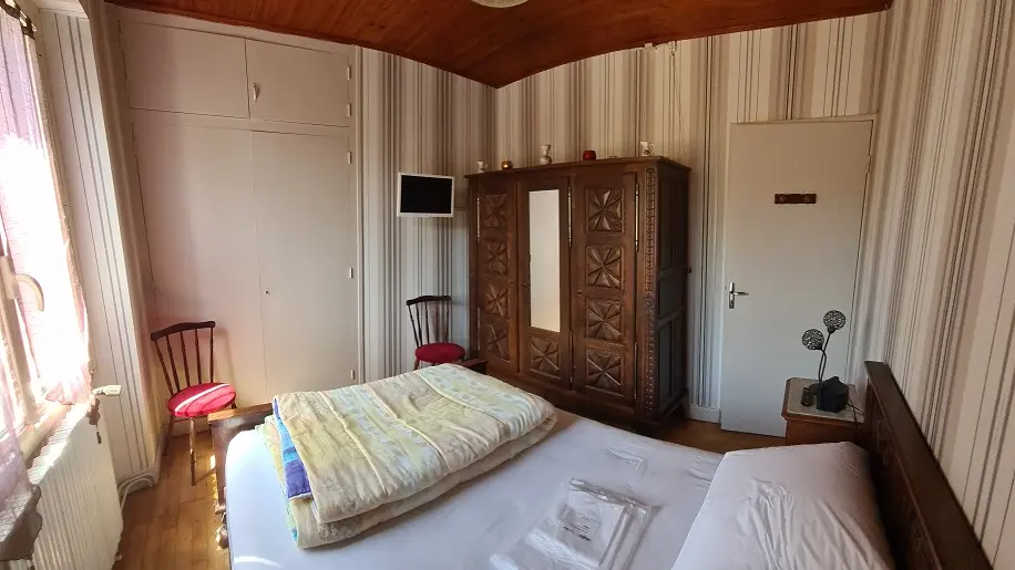 HLOAQU047V50J614_Montayral_Maison des Index_chambre1