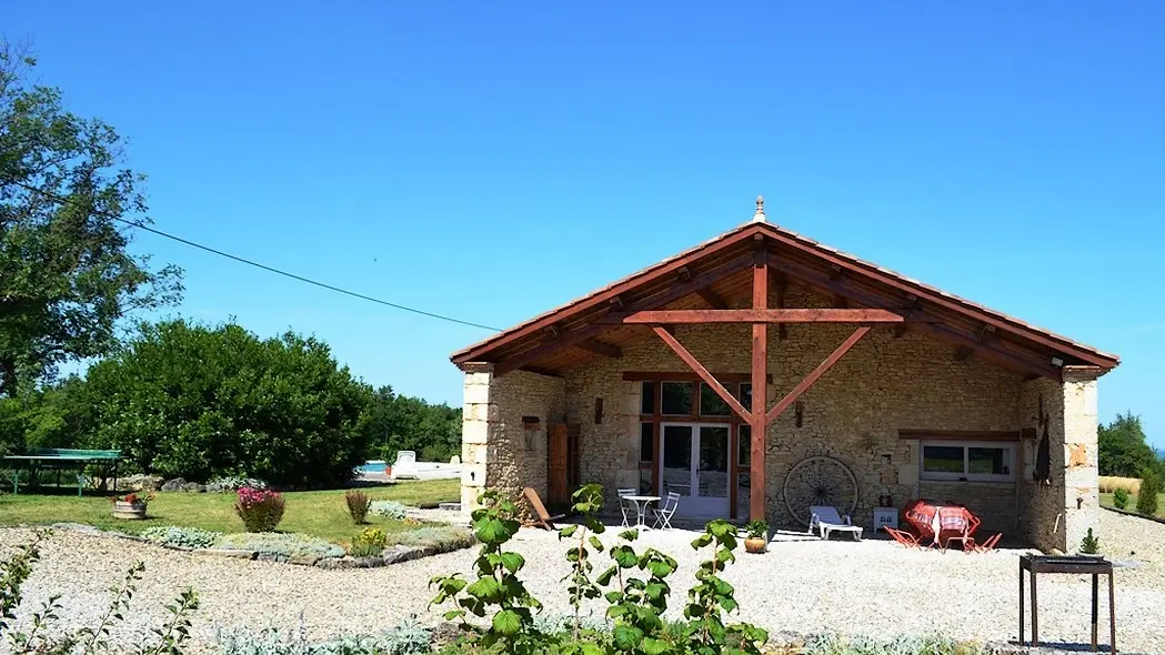 HLOAQU047FS002IV_Thézac_Clots de Reillou_extérieur