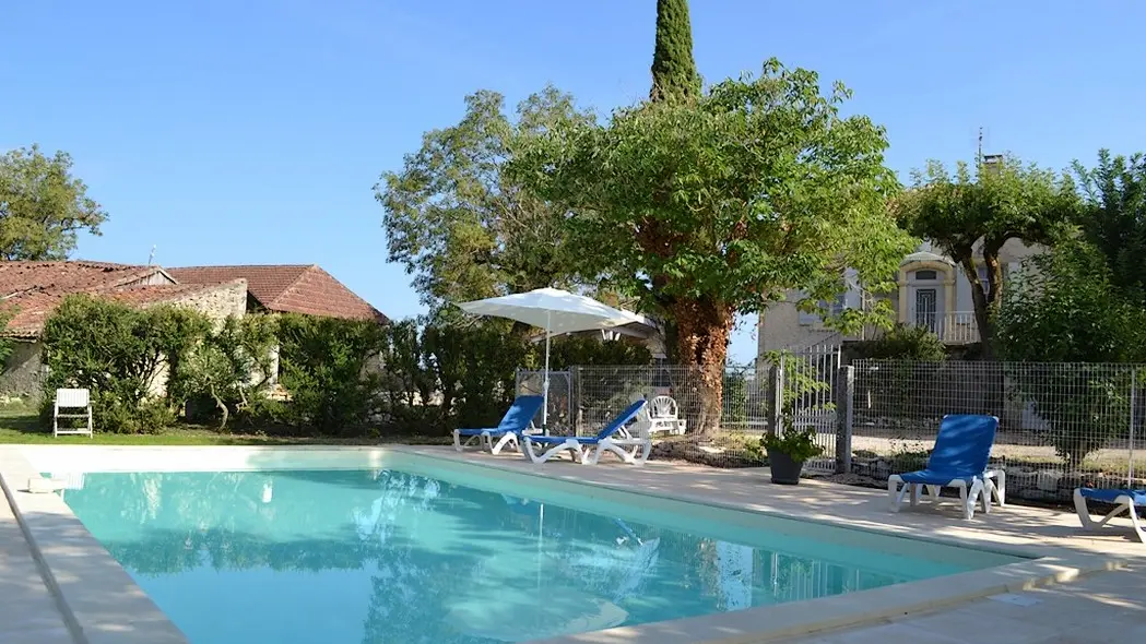 HLOAQU047V507EDK_Thézac_La forge_piscine