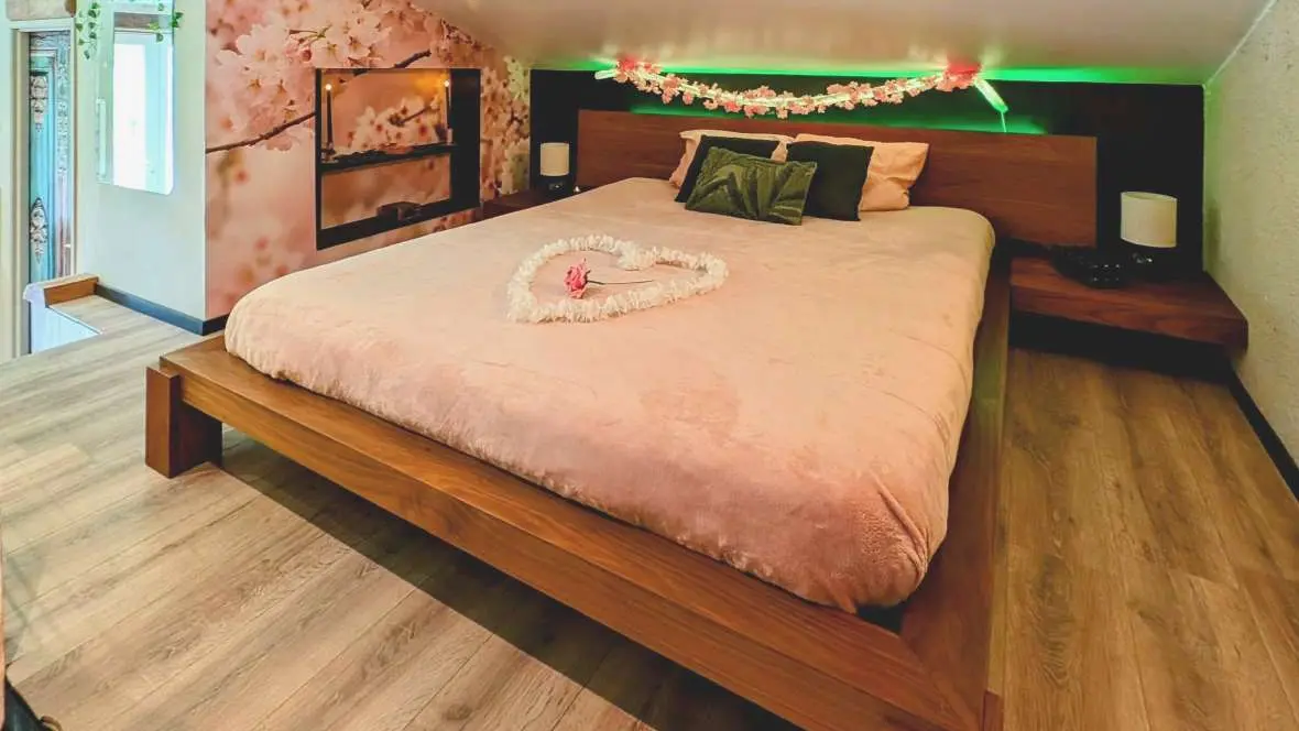 pxl-20250412-1534000183-1-scaled