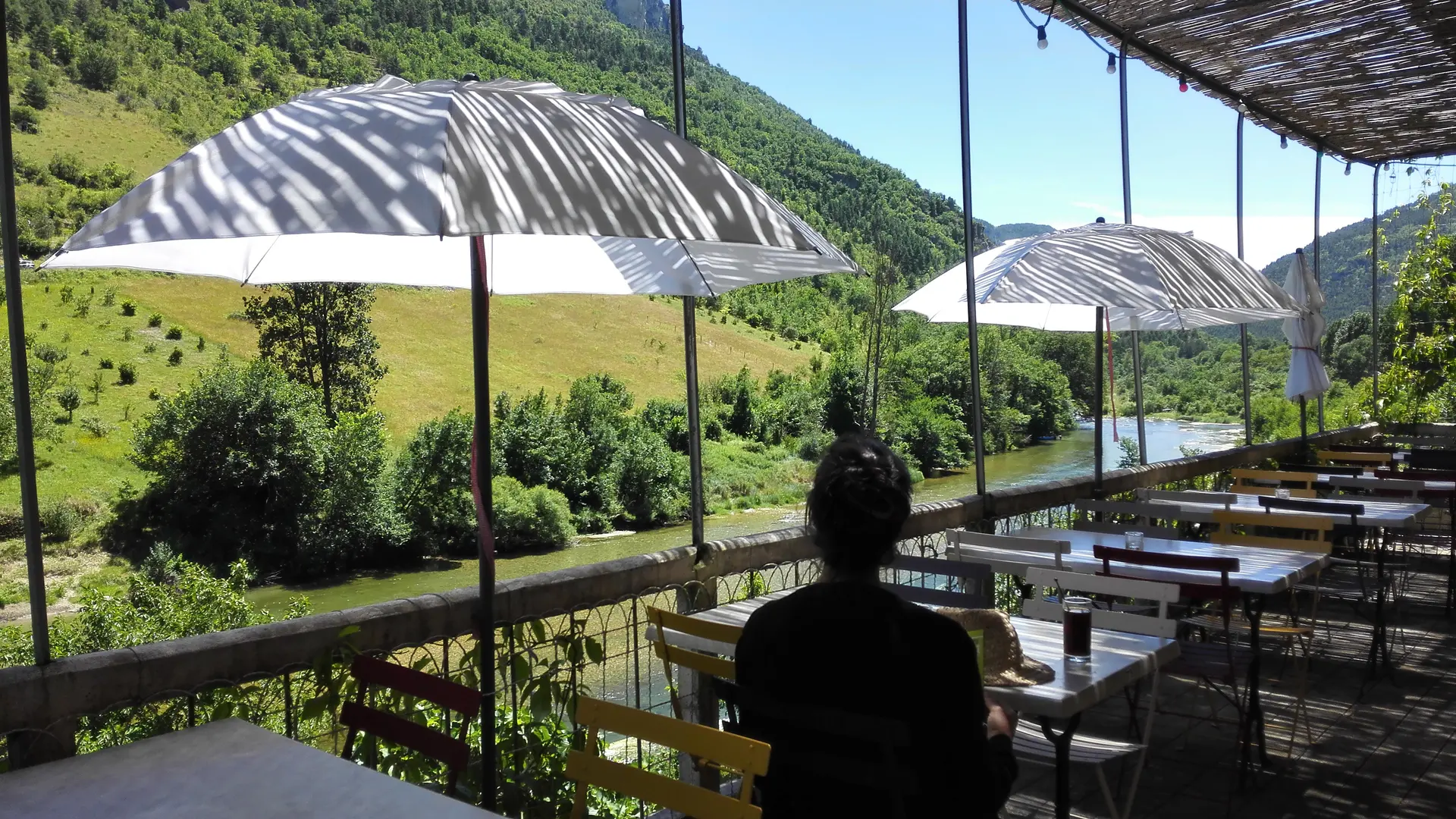 Terrasse sur le Tarn