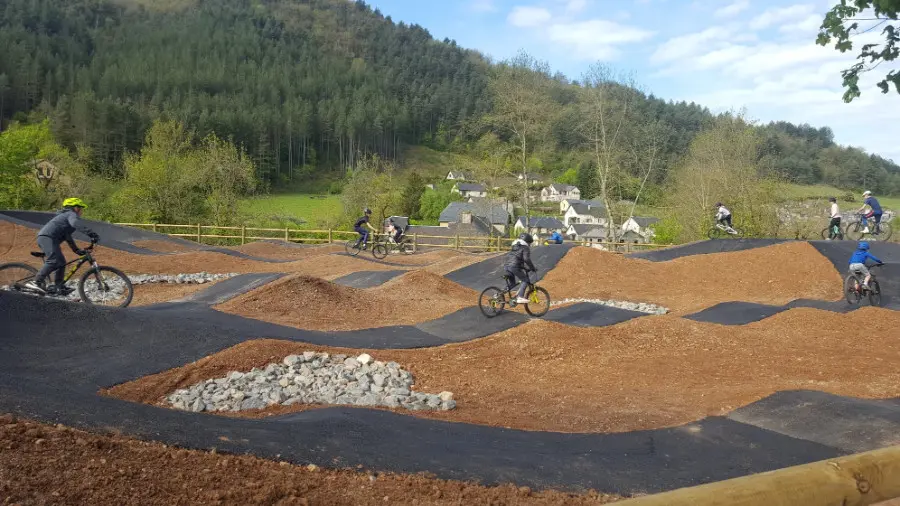 PUMPTRACK