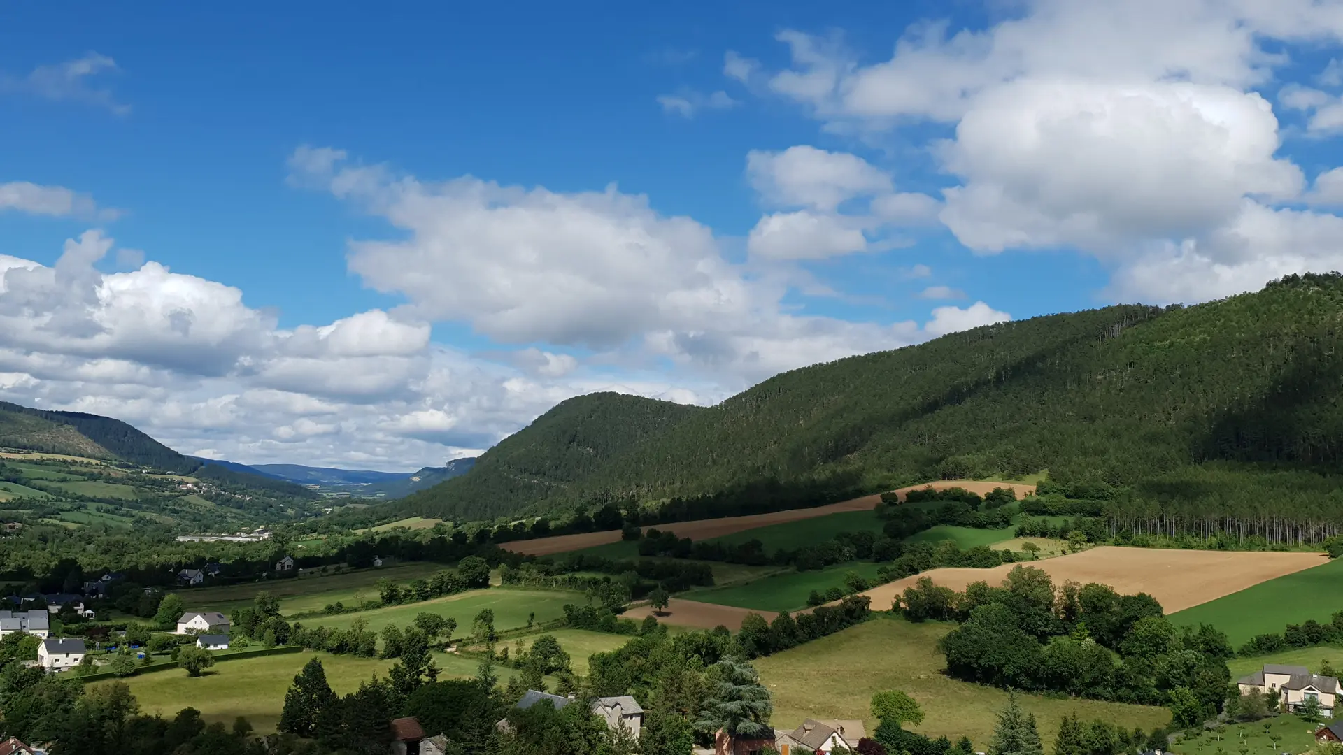 Vallée du Lot, vue sur Chanac_3