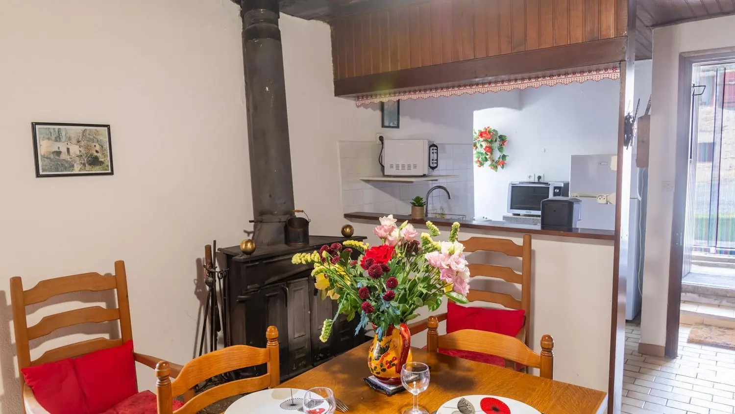 385739-6_48G121440_731e1b60db8431b8188d545915bda073