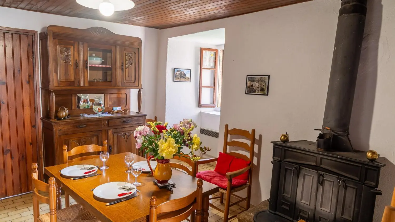 385739-7_48G121440_fa6de316394d4054cad5bb2a9ecf9a53