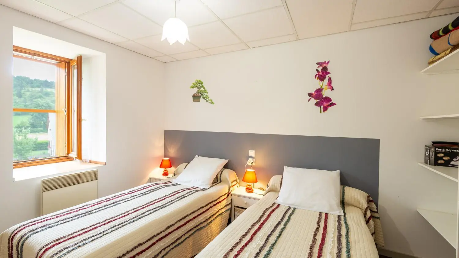 385742-10_48G121480_1b8a67ec7a6ec5716fb38d19e3a0e7cb