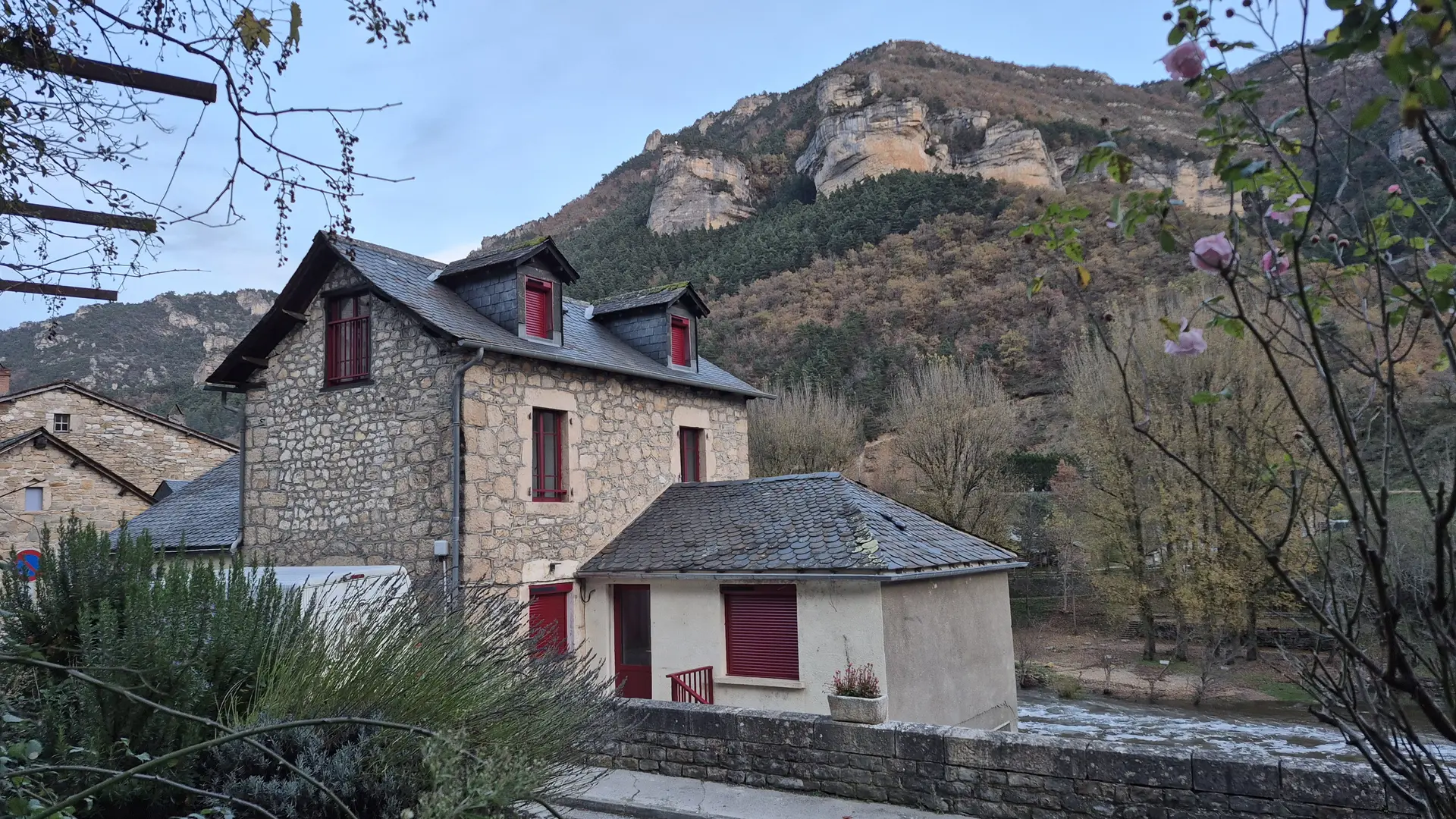 Vue maison Game of Tarn, gîte au coeur des Gorges du Tarn