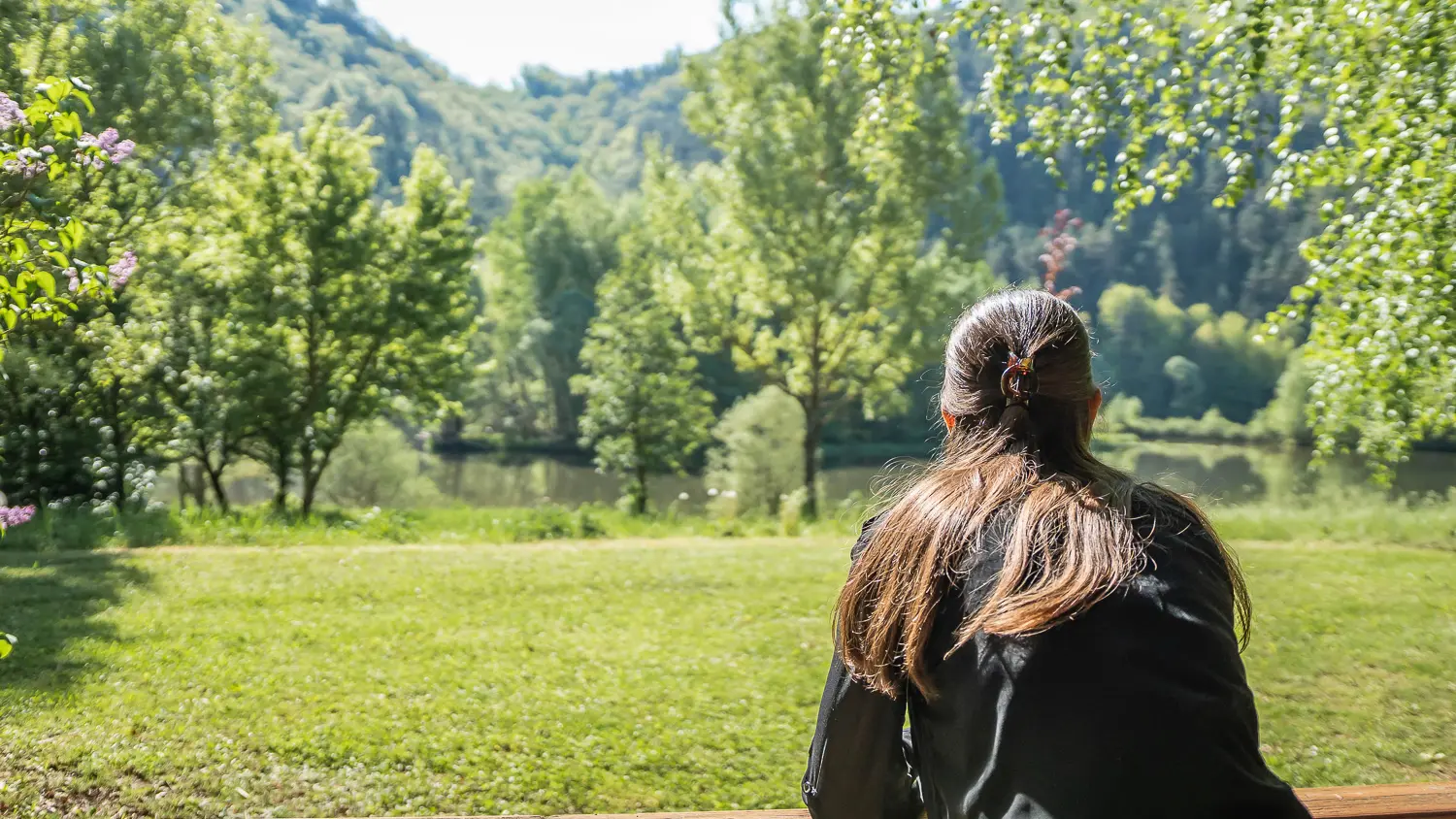 vue sur le plan d'eau chalet