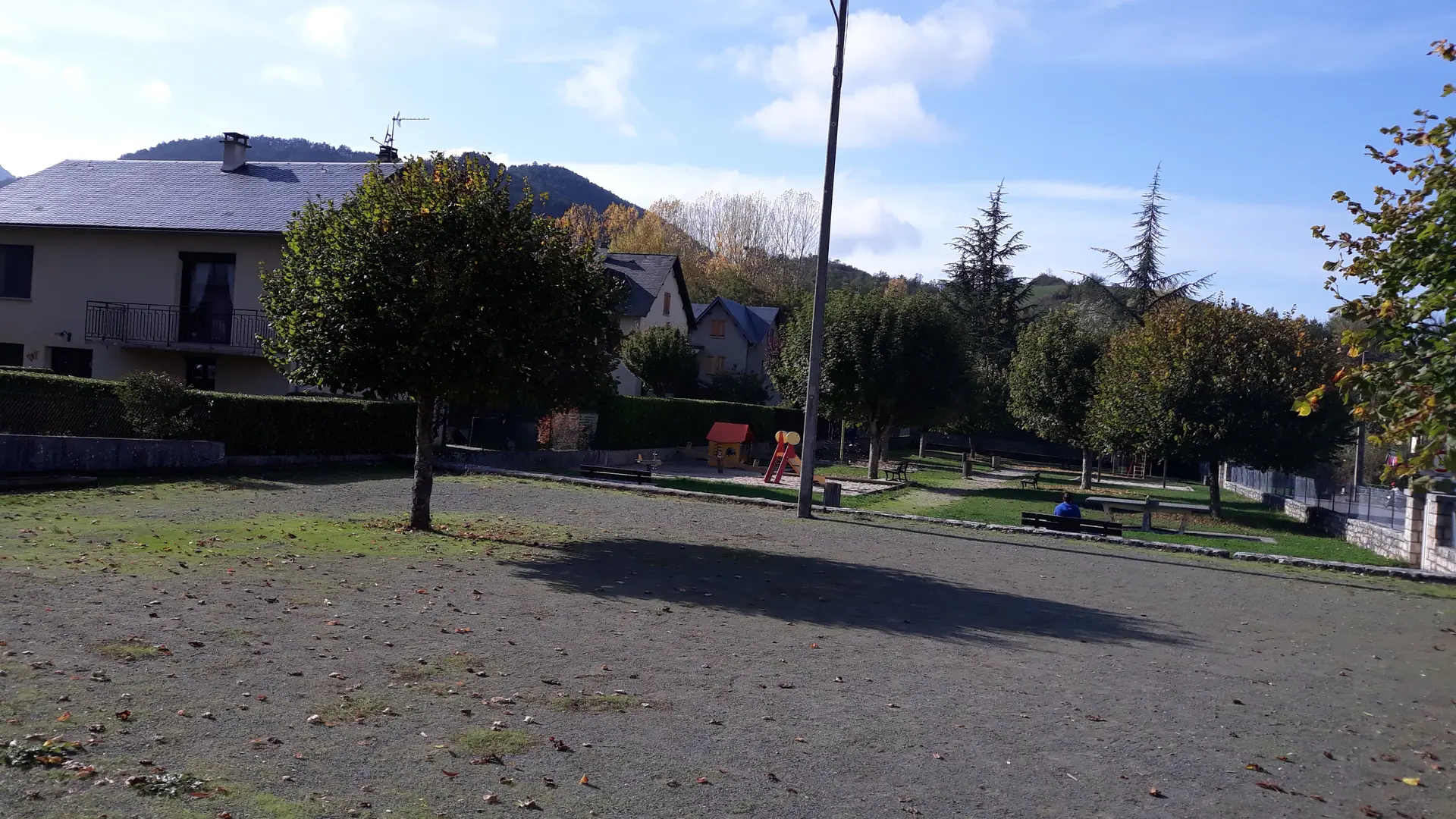 Aire-de-jeux-Banassac-3