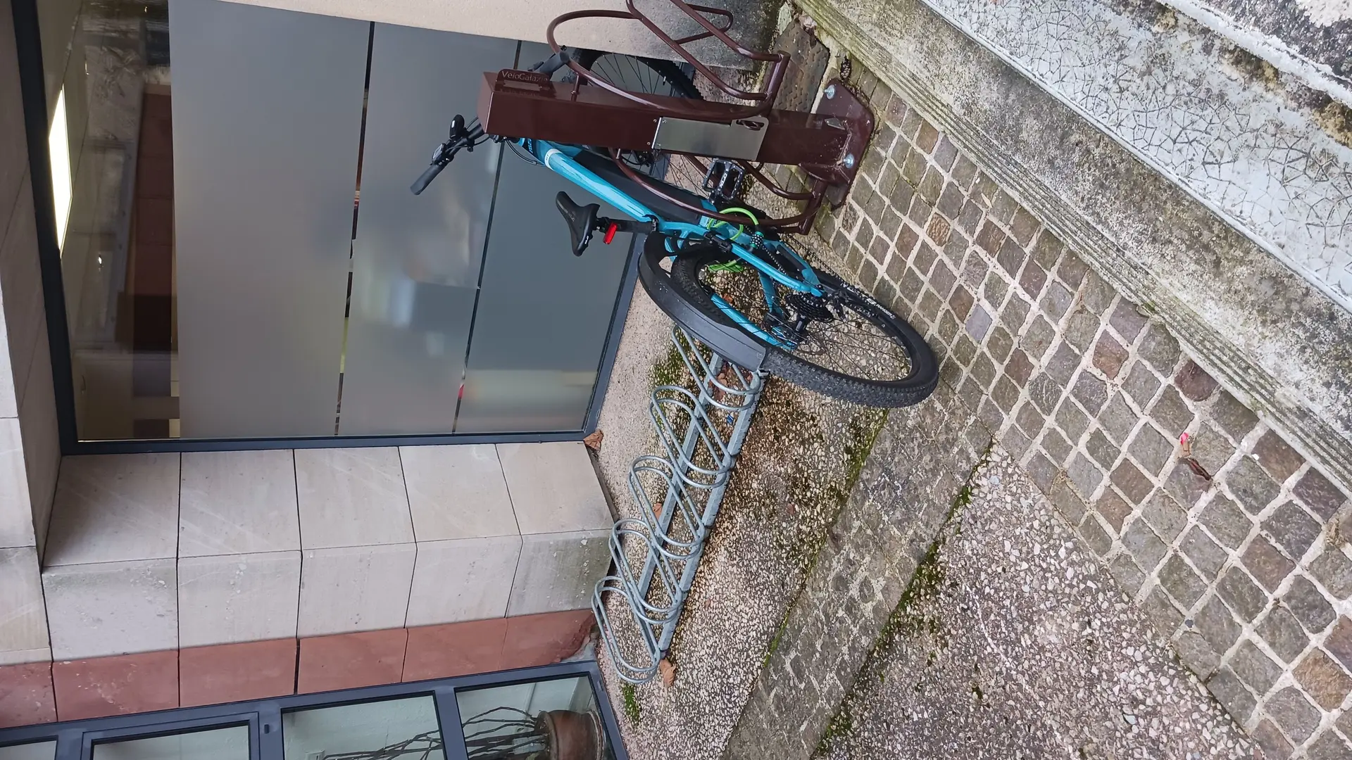 Borne vélo Mairie La Canourgue