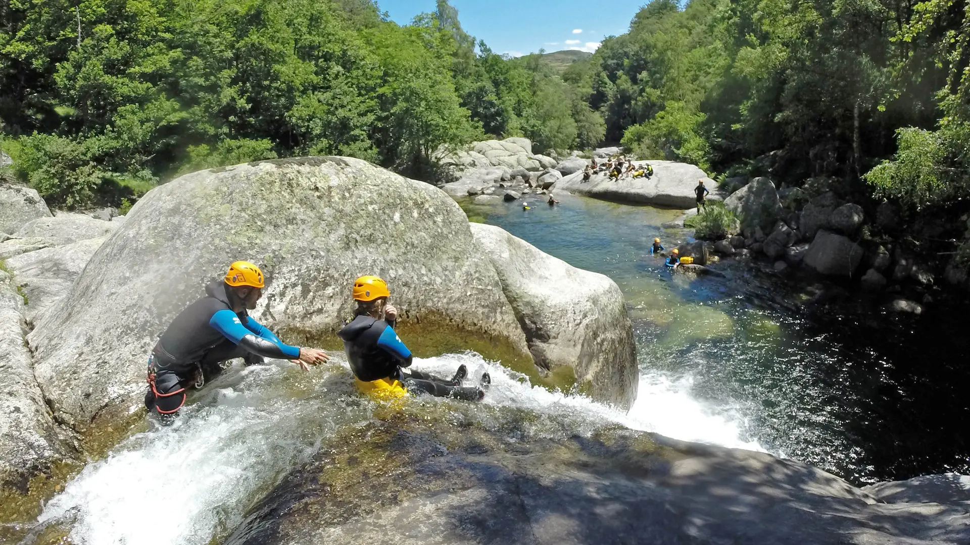 Canyoning Famille - Le grand toboggan cascade
