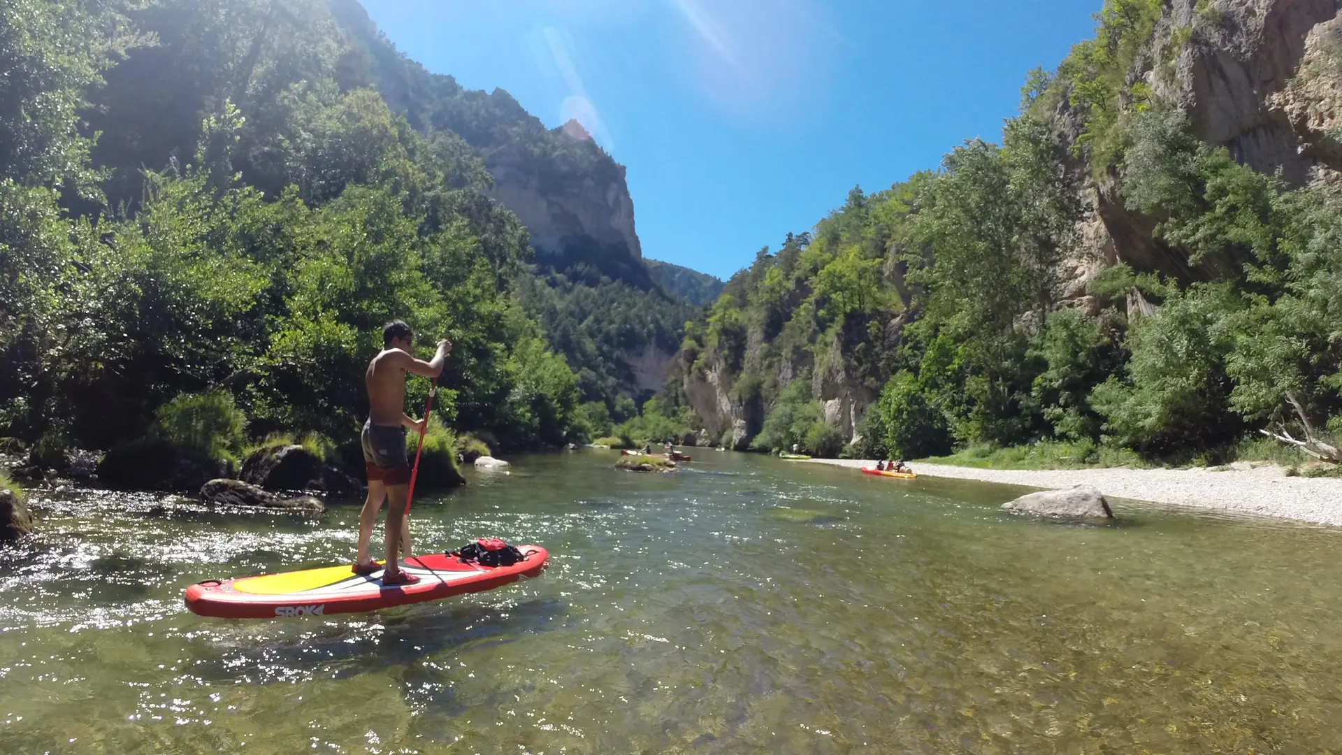 Stand Up Paddle dans les Détroits des Gorges du Tarn