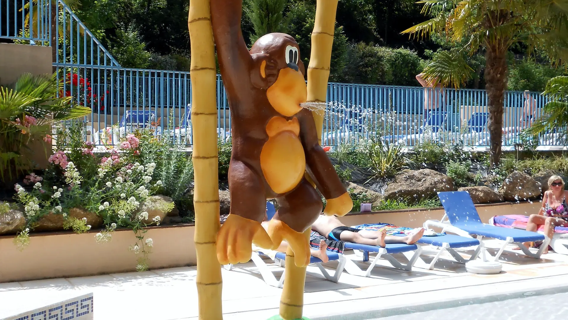 CAMPING DE PEYRELADE - Jeux d'eau