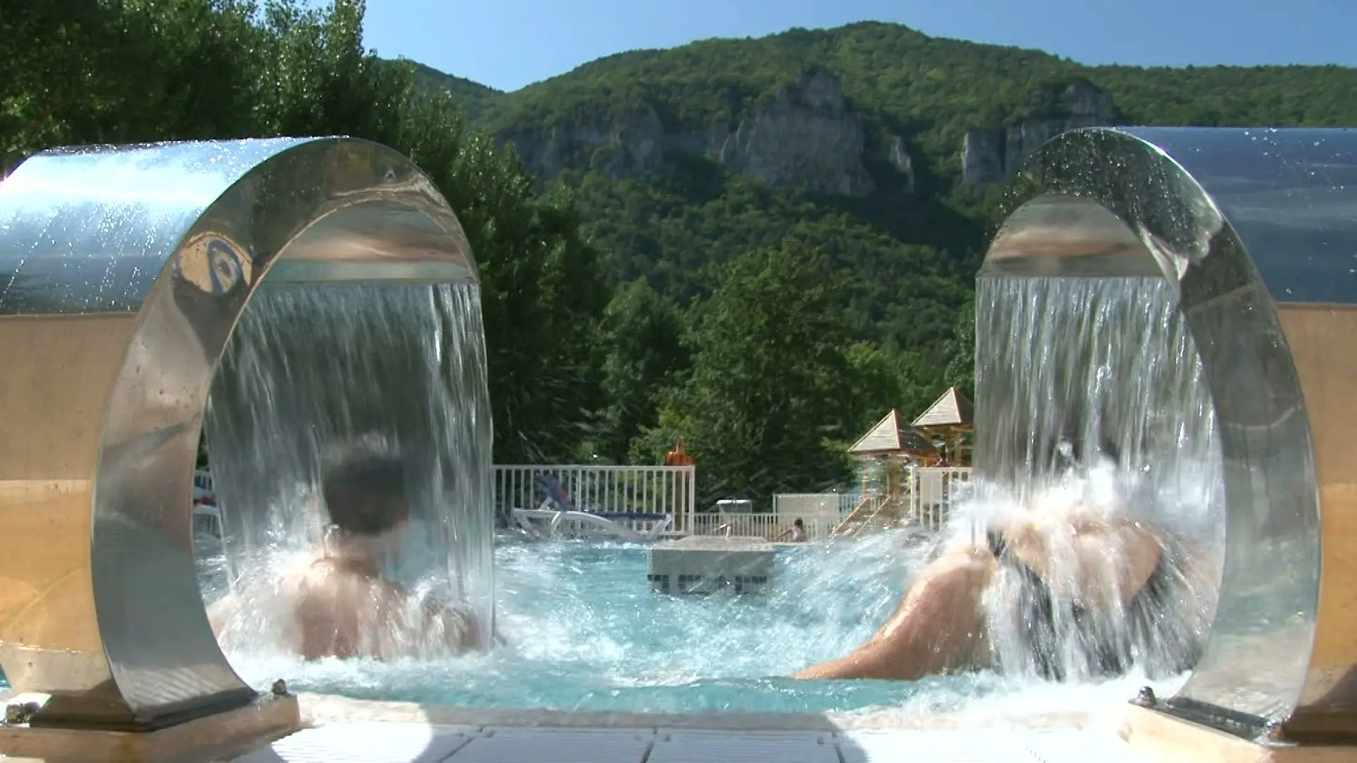 CAMPING DE PEYRELADE- Cascades