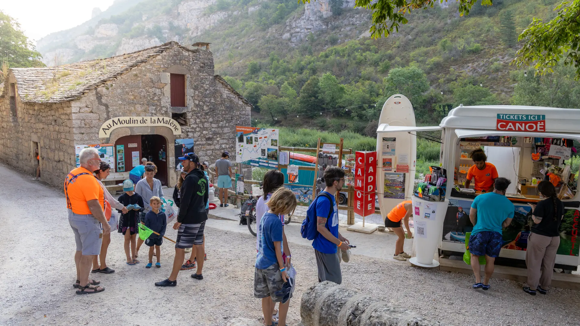 Canoe Moulin-Photos B-COLOMB (1)