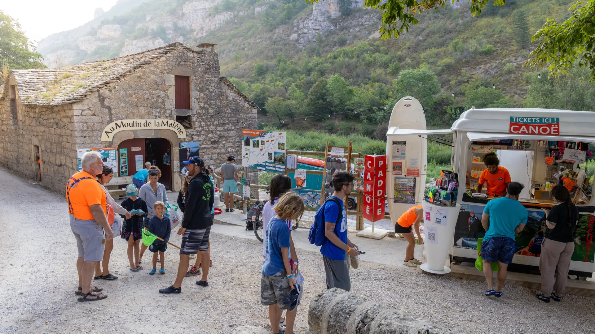 Canoe Moulin-Photos B-COLOMB (1)