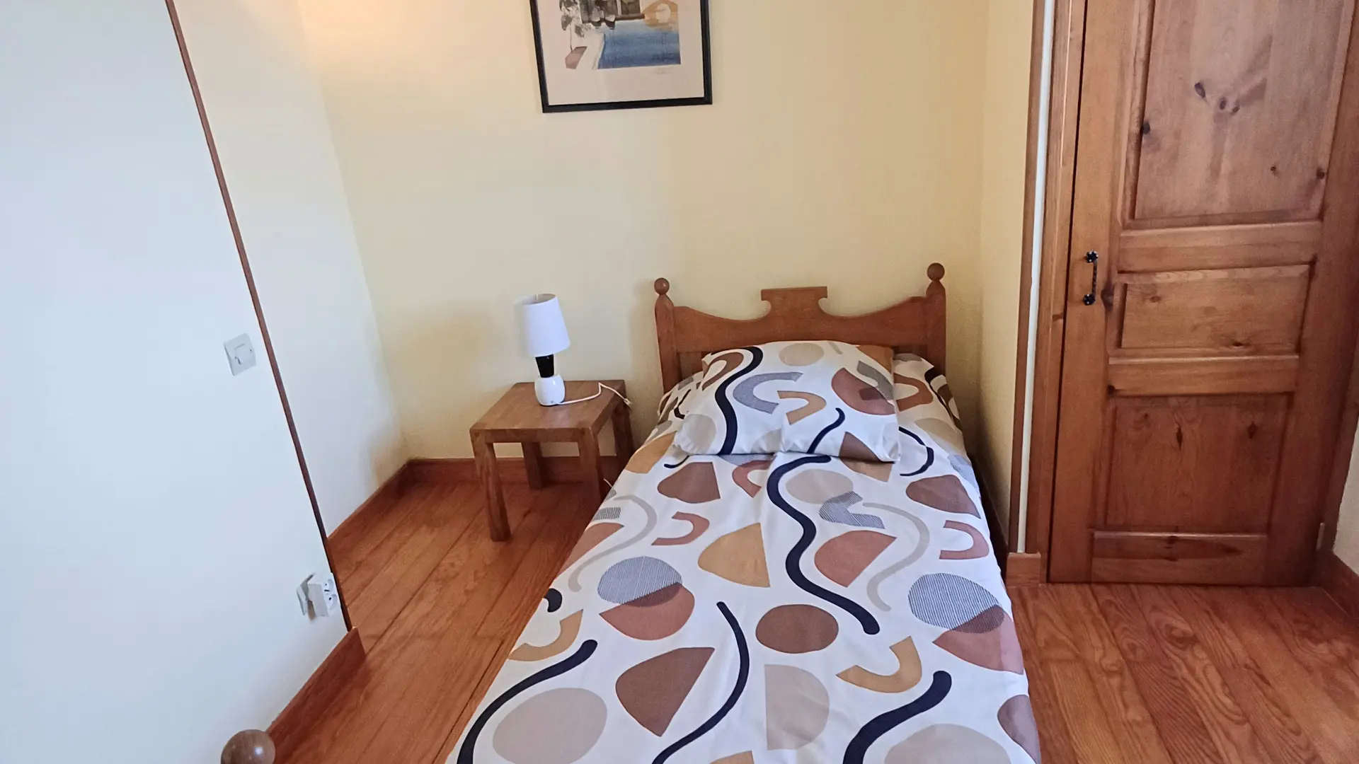 Chambre 2 _ Gîte Les Lilas du Sauveterre à Recoules de l'Hom (2)