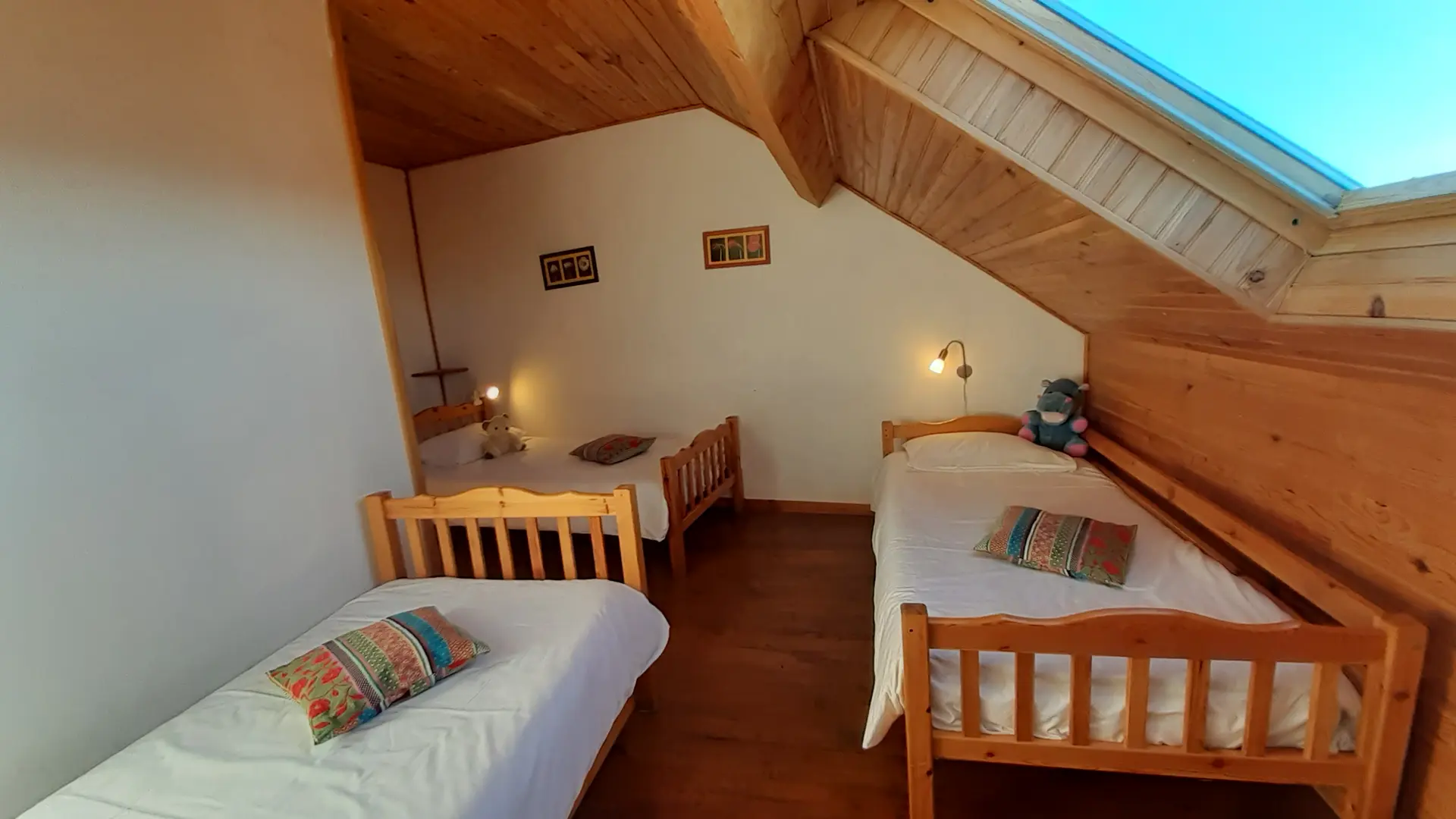 Chambre du gîte Le Jardin, Blayac, Séverac d'Aveyron 2