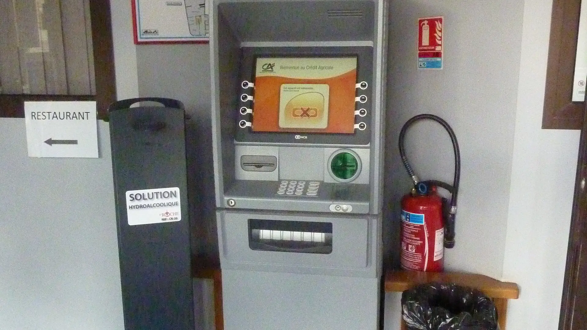 DISTRIBUTEUR DE BILLETS MASSEGROS