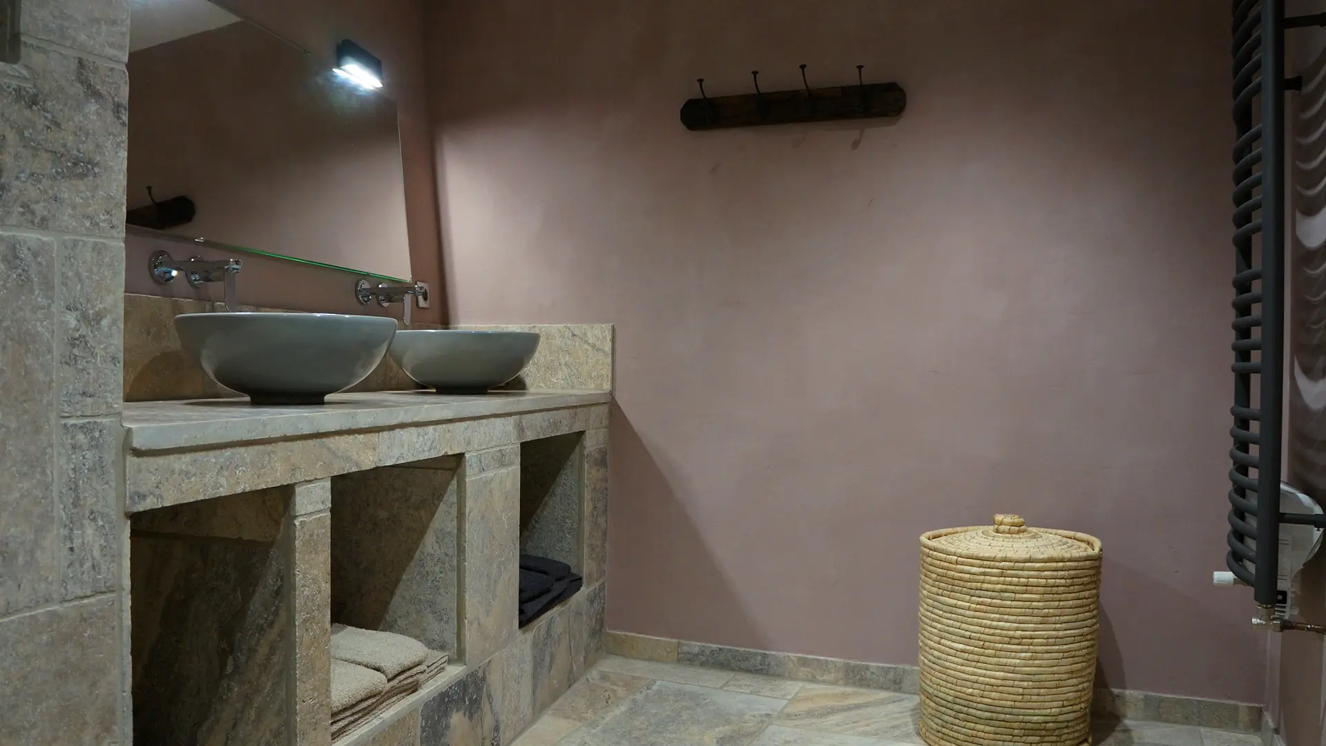 Asphodèle: les salles de bains