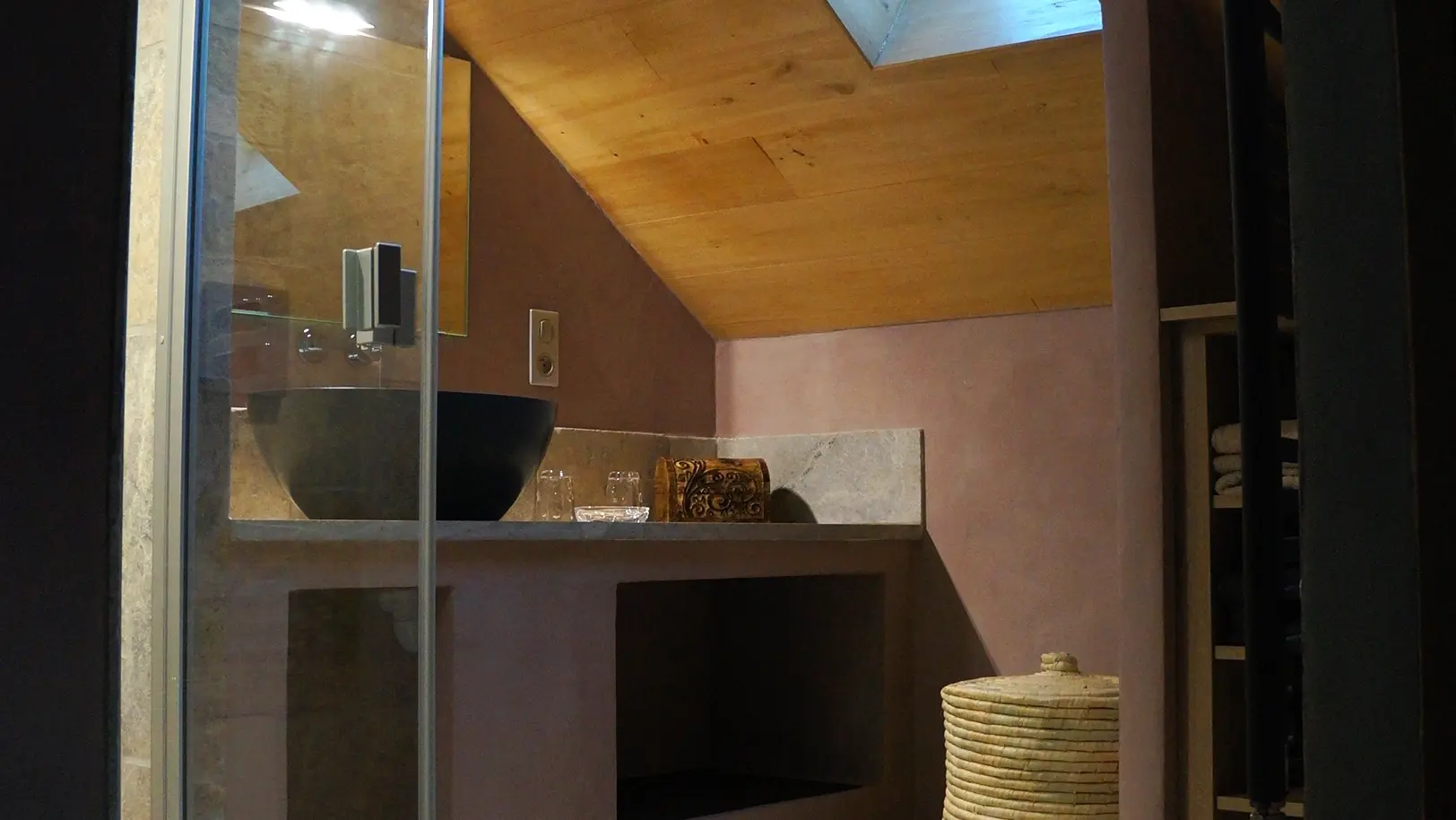 Asphodèle: les salles de bains