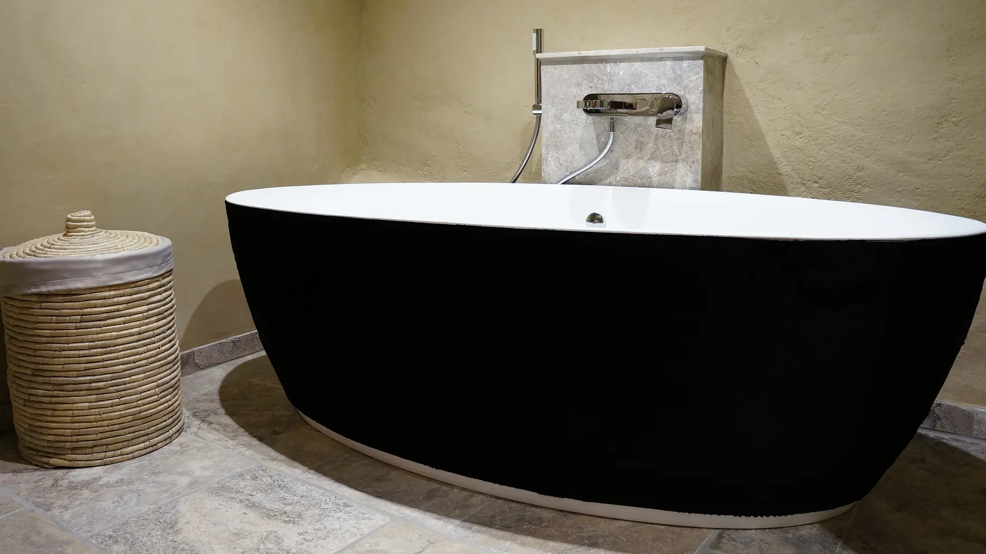 La chambre Pimprenelle: la SdB