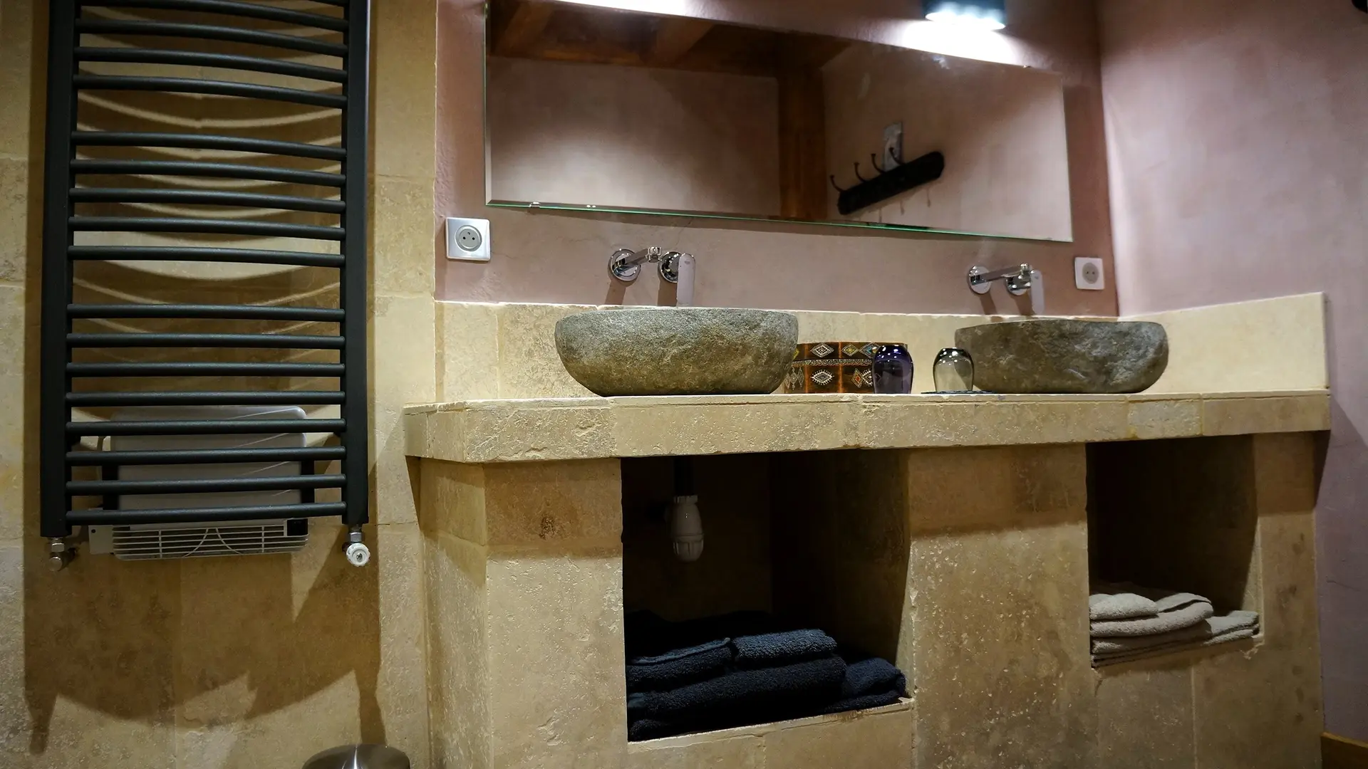 La chambre Alchémille: la SdB