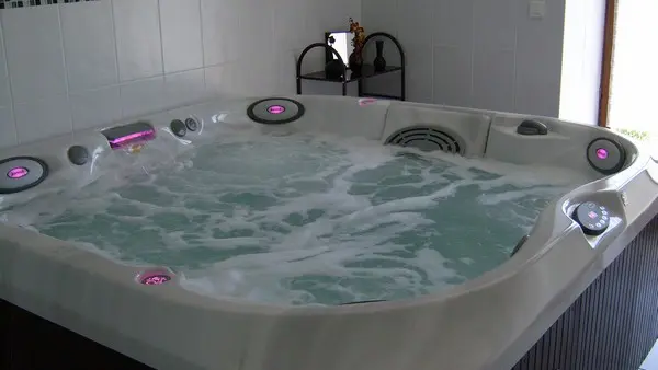 Jacuzzi