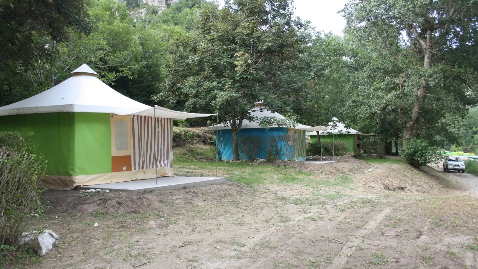 Bungalows toilés au Gabitou