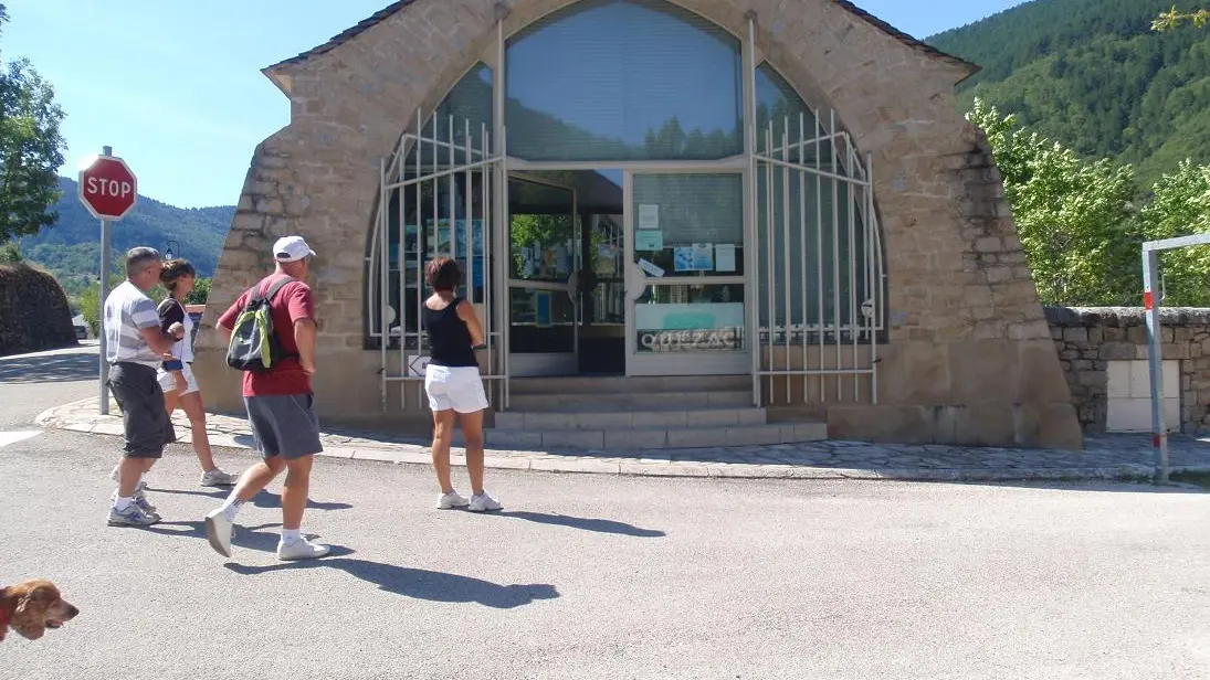 Visite source eau de Quezac