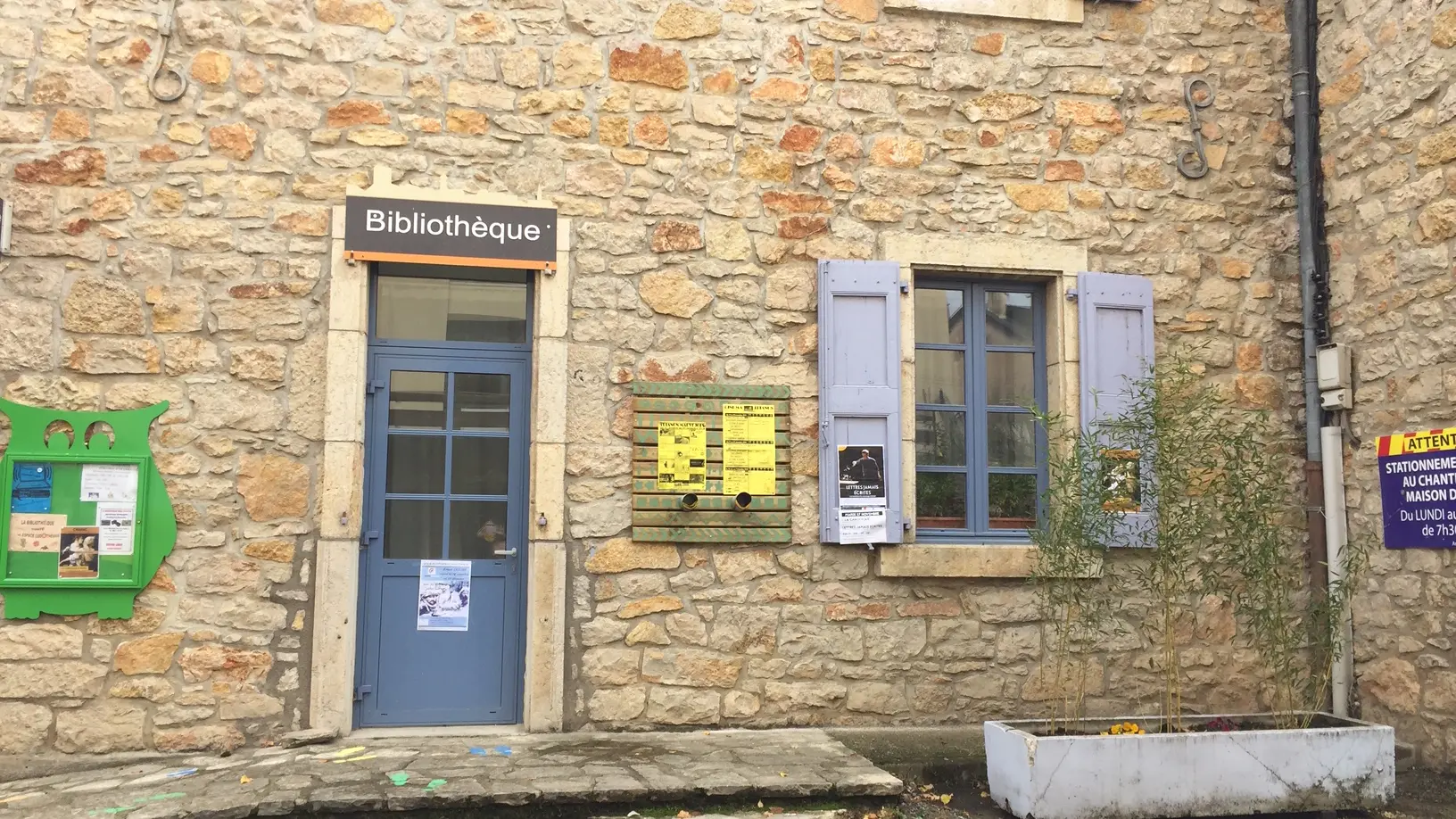 Photo 2 blibliothèque Chanac