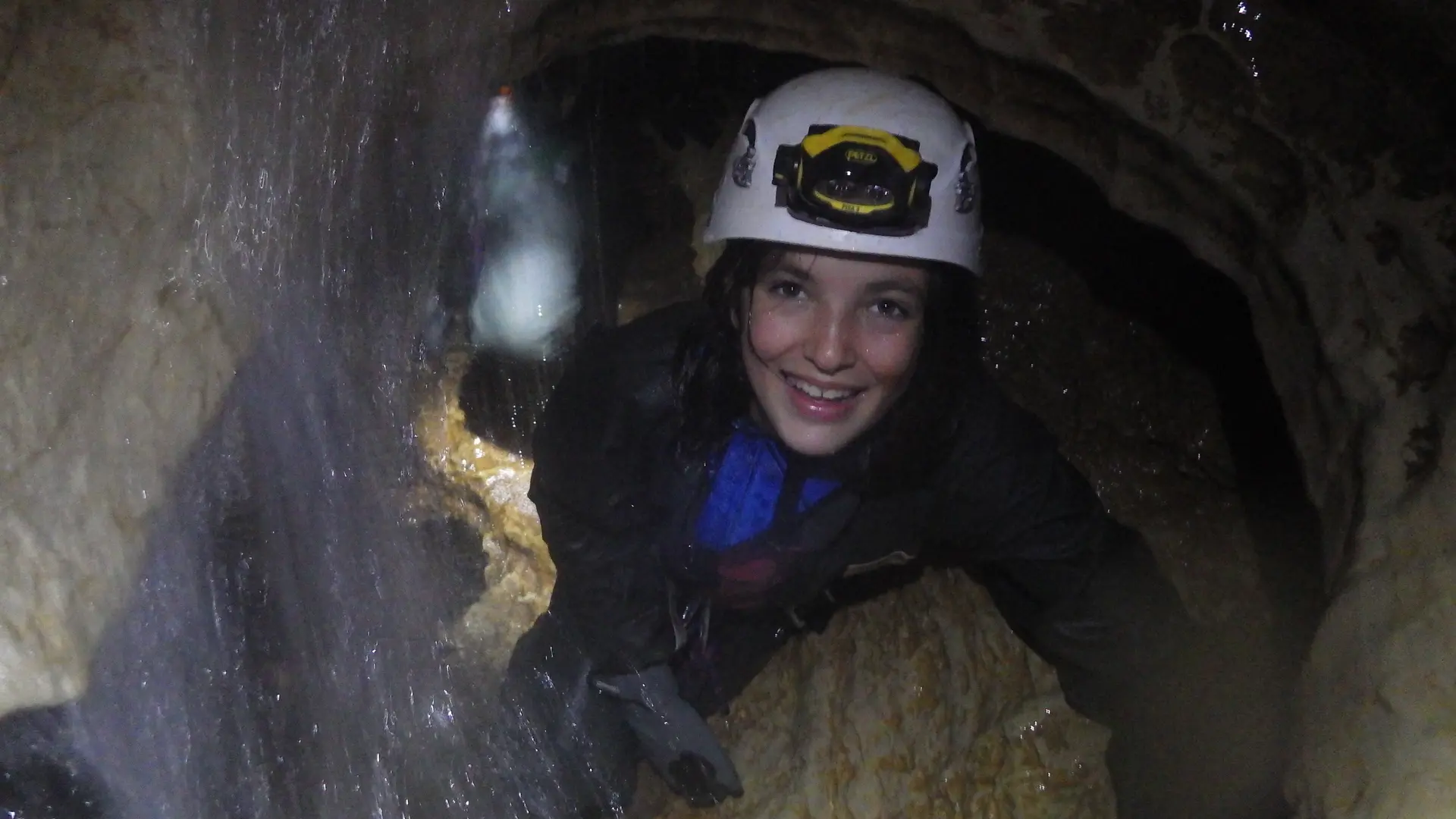 Spéléo - rivière souterraine