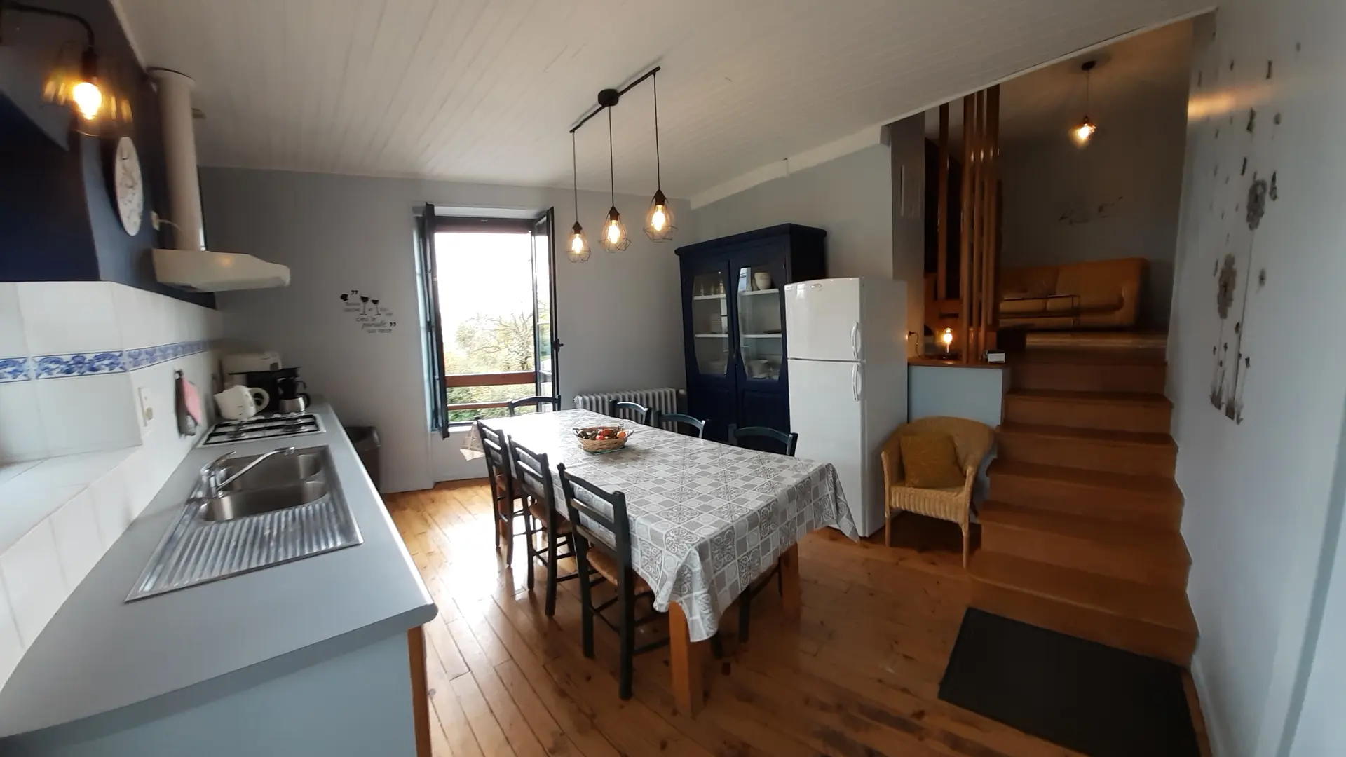 Cuisine  salle à manger de la Maison d'Amédée,