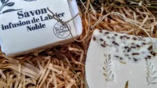 Savon naturel au laurier rose