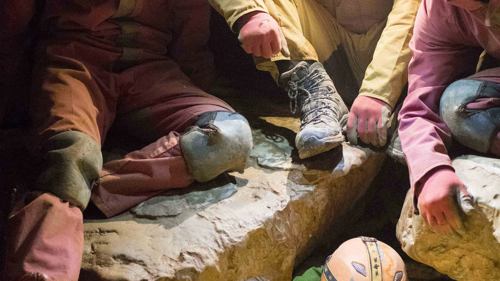 Spéléo Spéléologie - Castelbouc -  La fameuse boite aux lettres