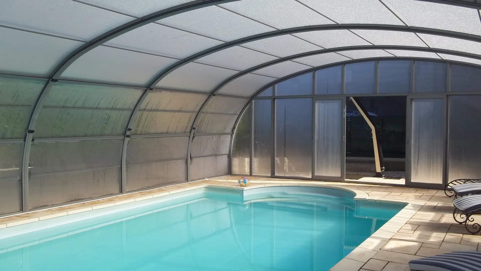 abri piscine angle ouest