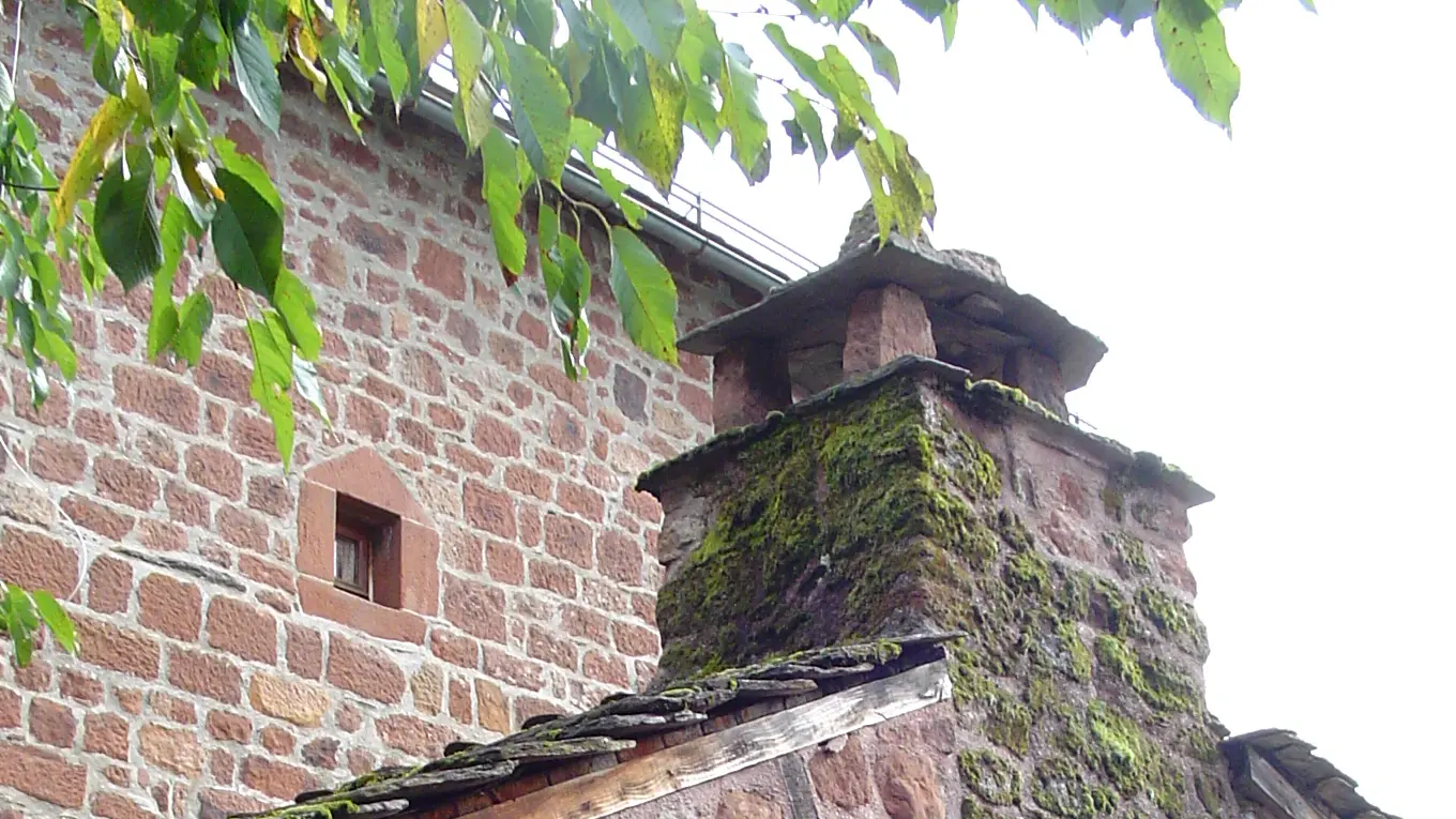 Cheminée en grès rouge_1