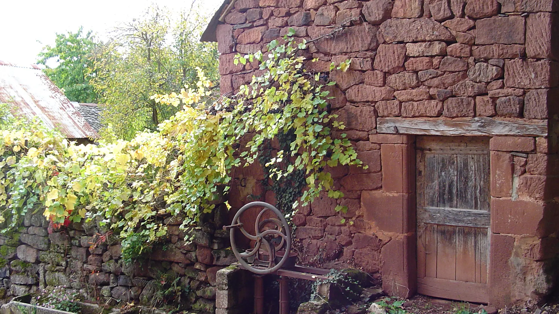 Maison en grès rouge_1