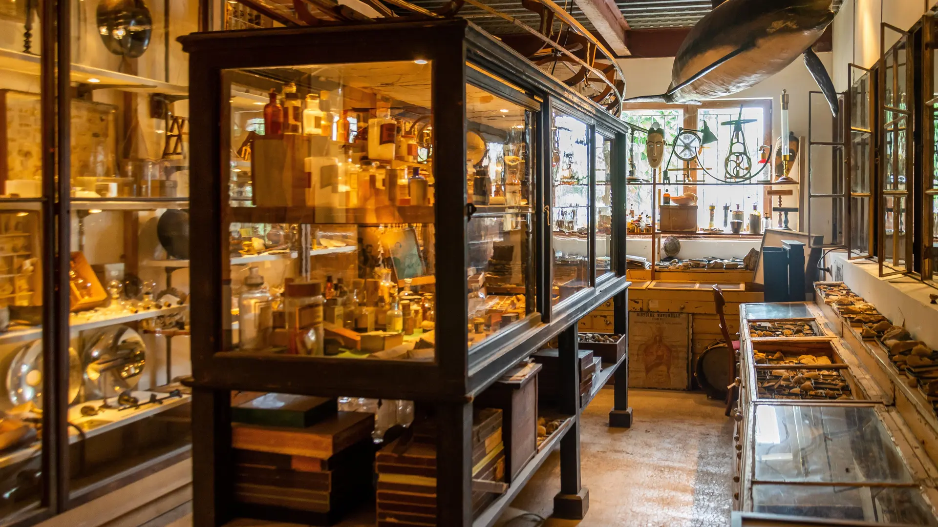 Musée de boutiques anciennes_La Chartre sur le Loir
